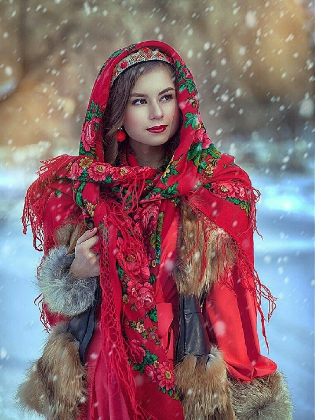 Beautiful girl Women in Slavic costumes in Zibo
